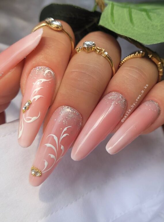 EM French 002 Nude 2